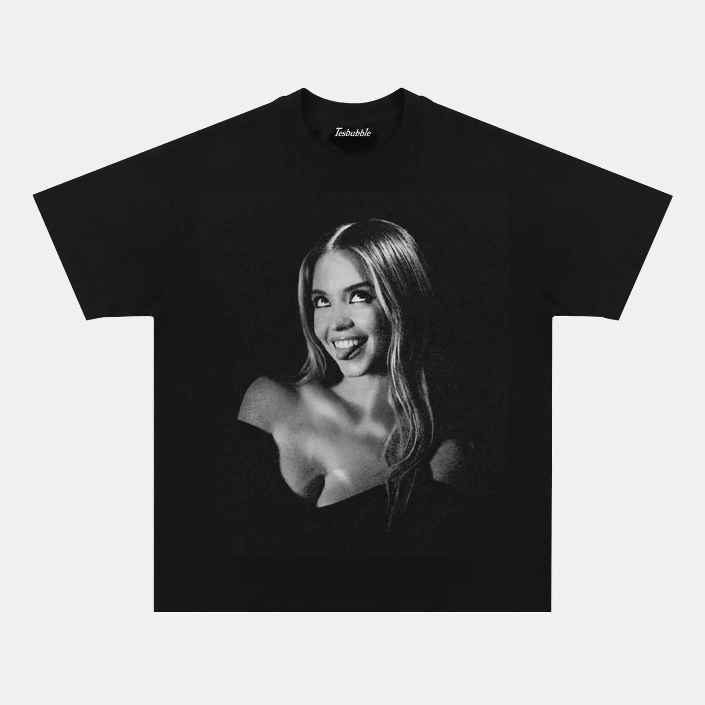 SYDNEY SWEENEY TEE – NECKLACE-FREE VERSION AVAILABLE