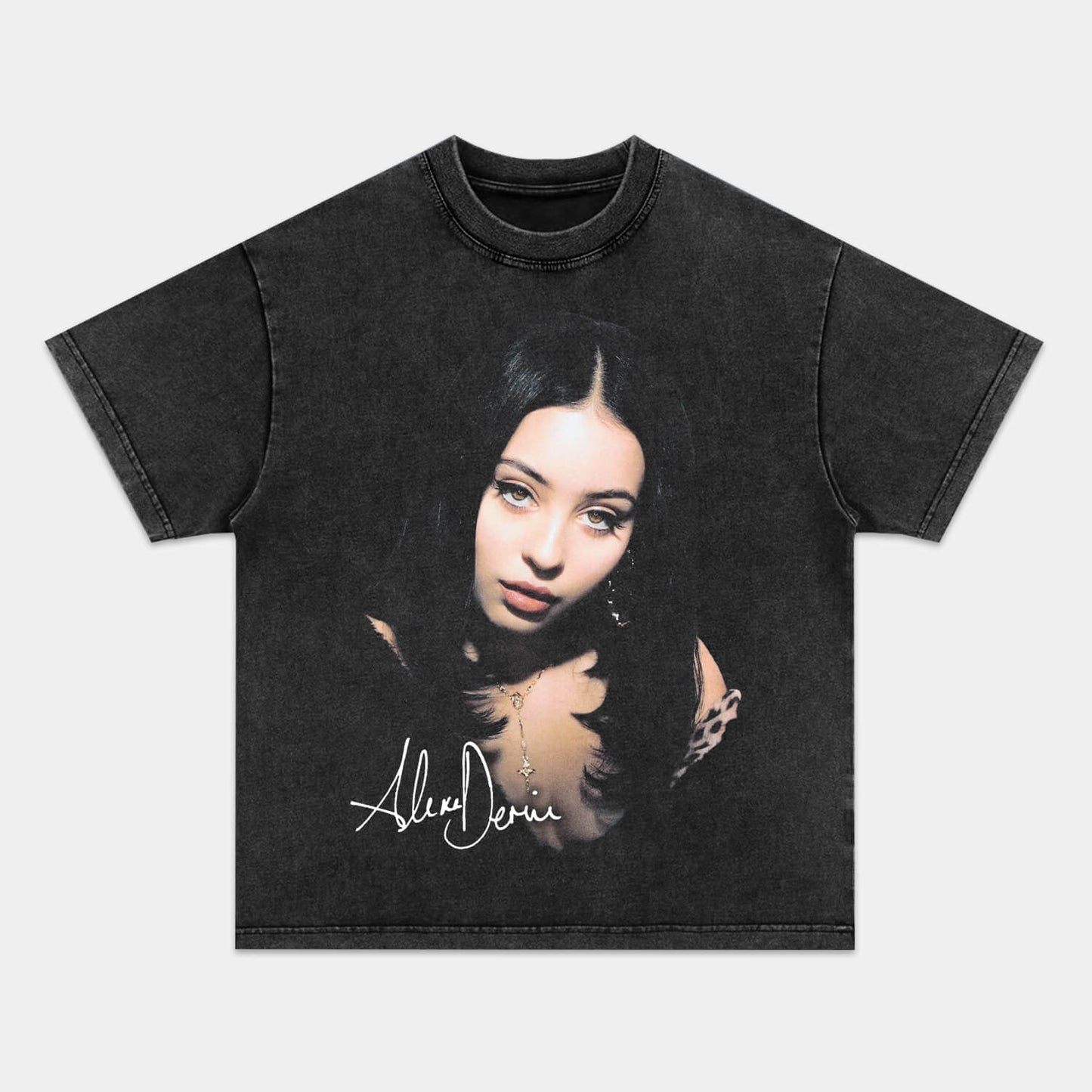 ALEXA DEMIE 2025 TEE