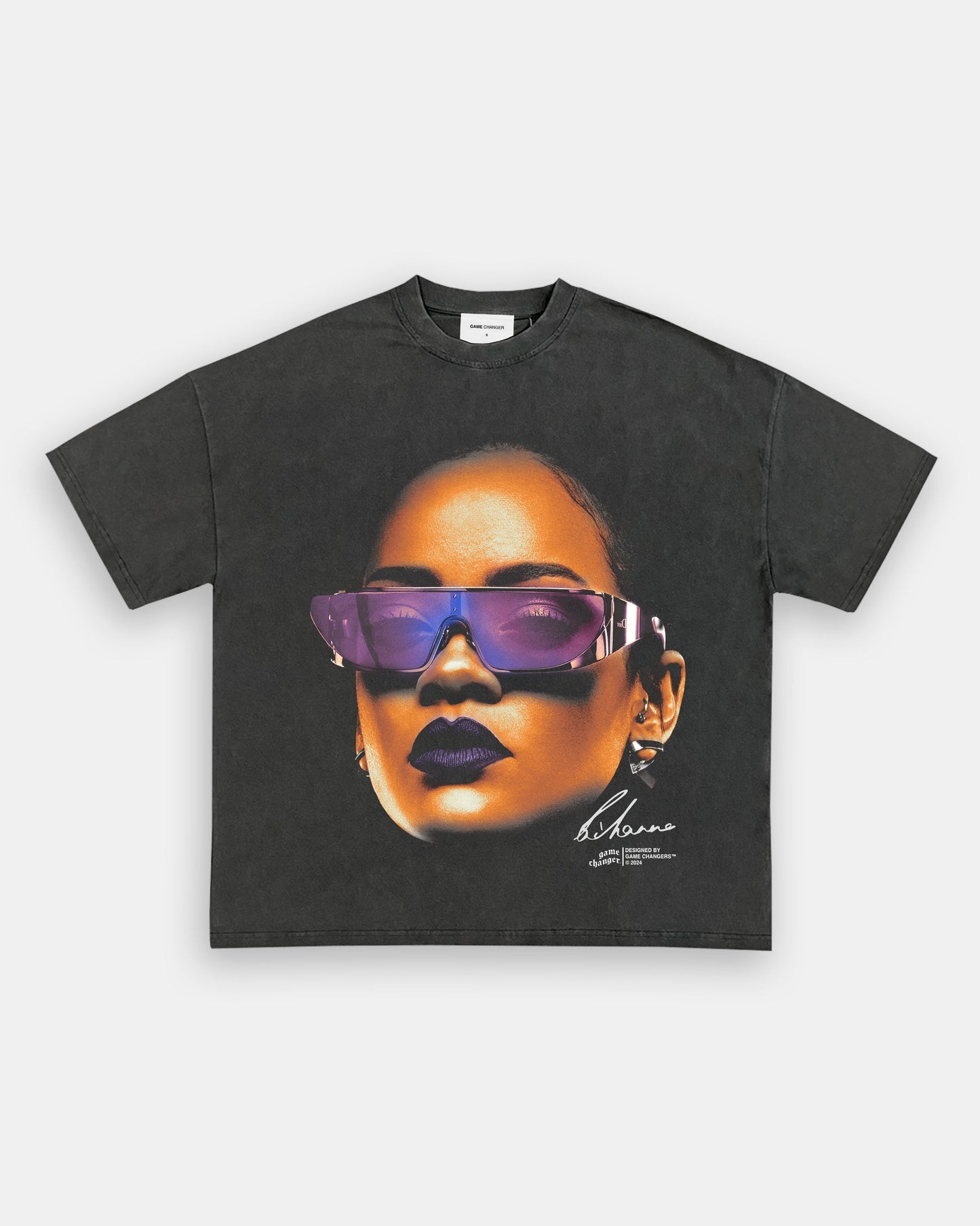 BIG FACE RIHANNA TEE