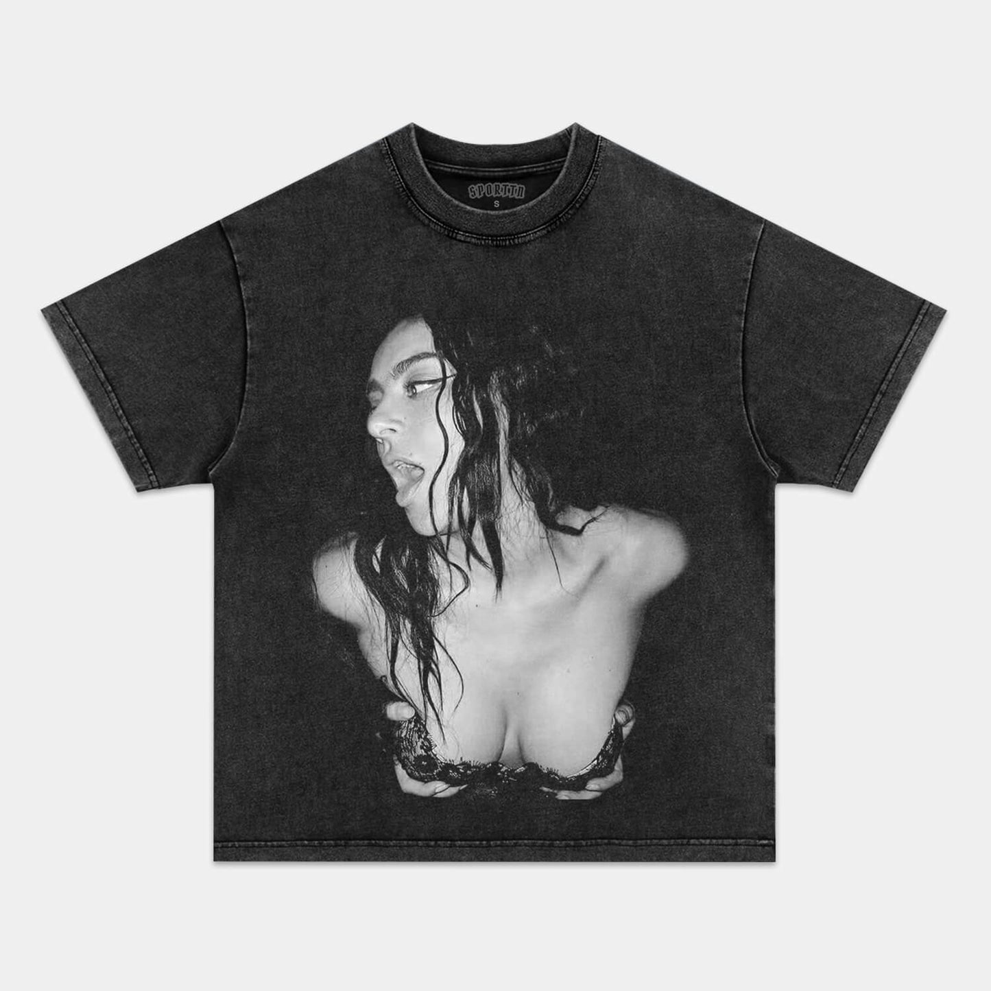 CHARLI XCX 12.31 TEE