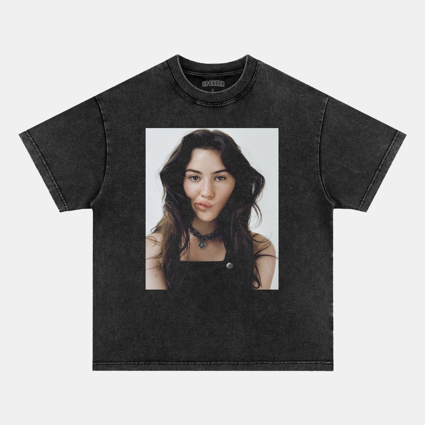 Gracie Abrams TEE4