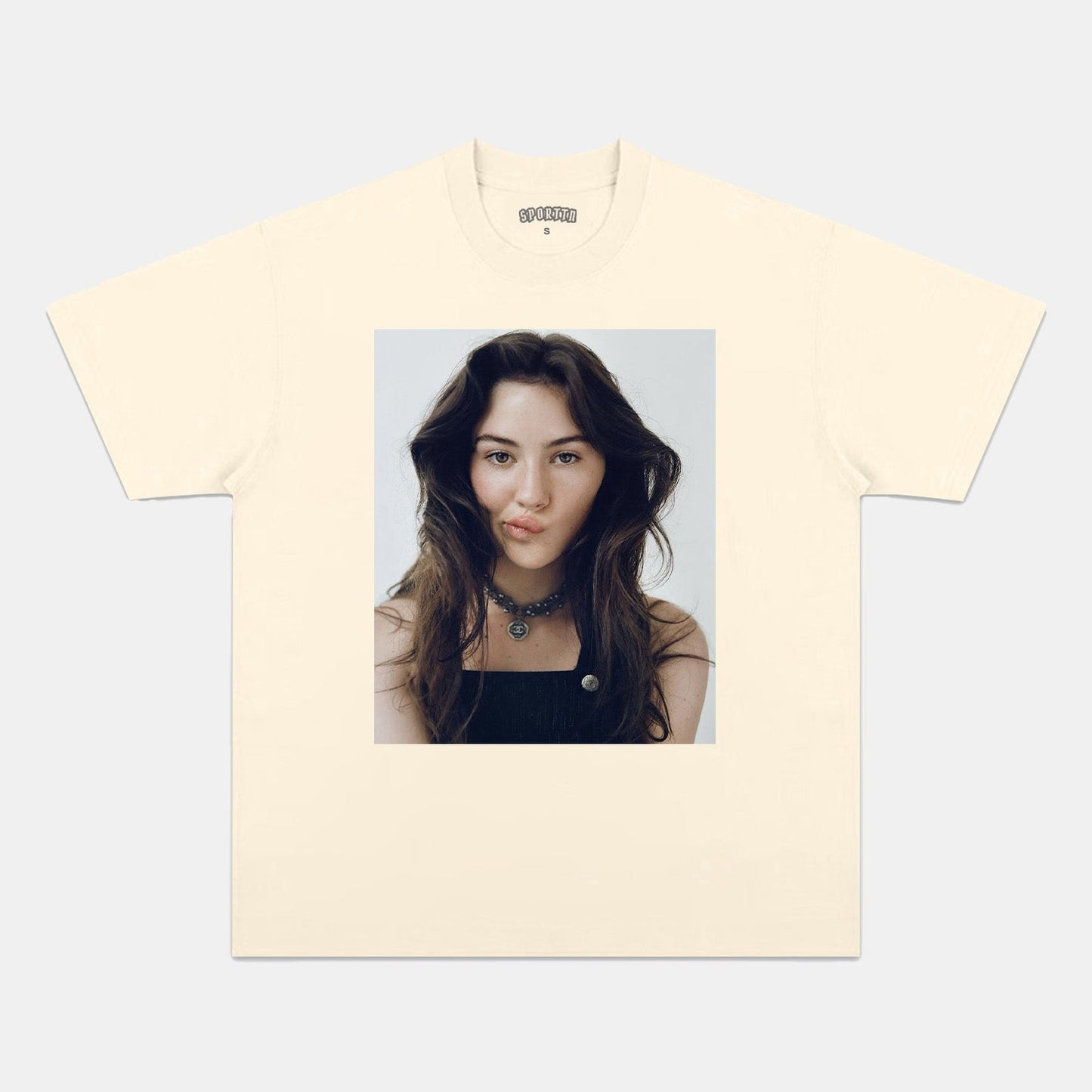 Gracie Abrams TEE4