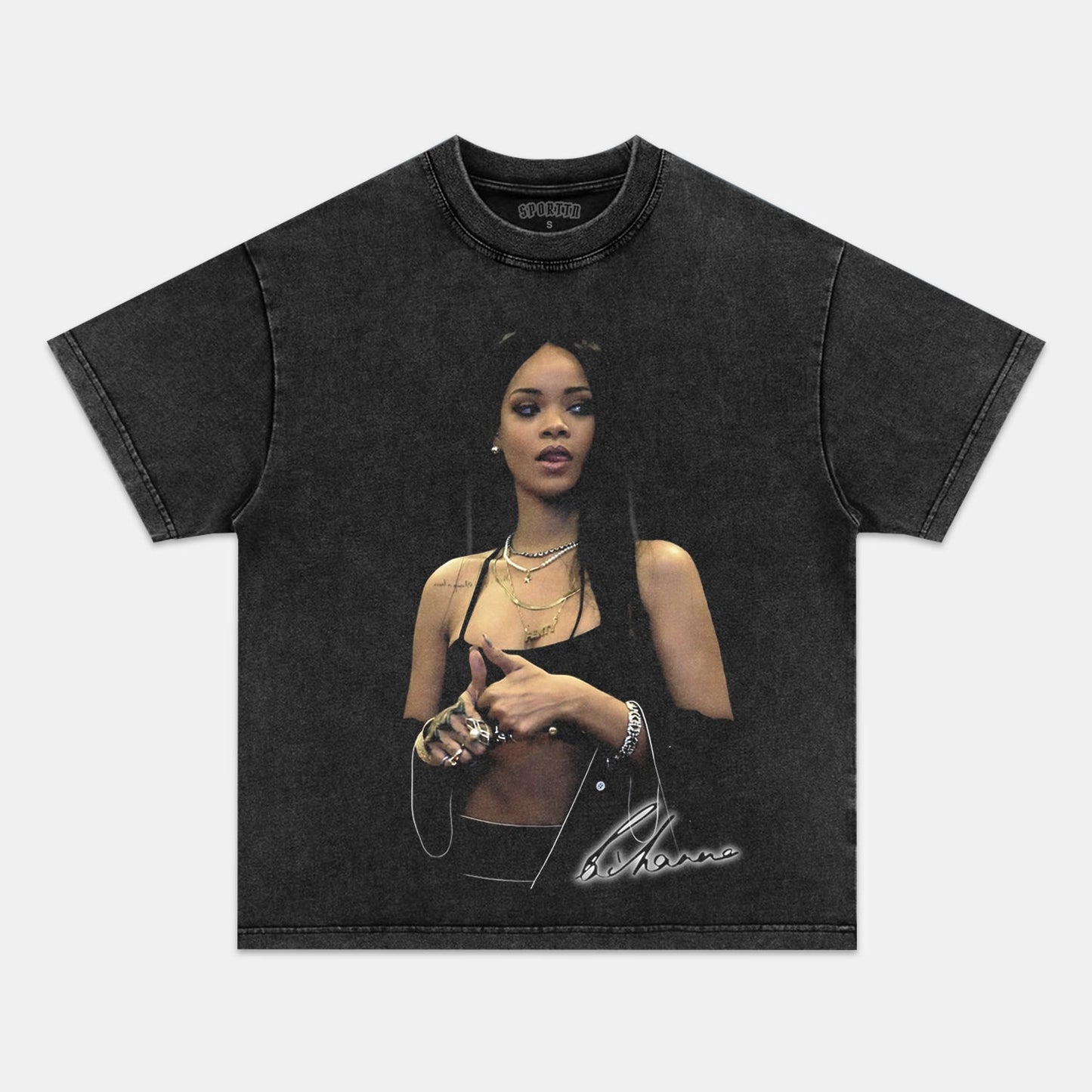 RIHANNA TEE  V3