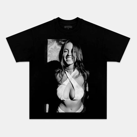 SYDNEY SWEENEY 12.10 2.0 TEE