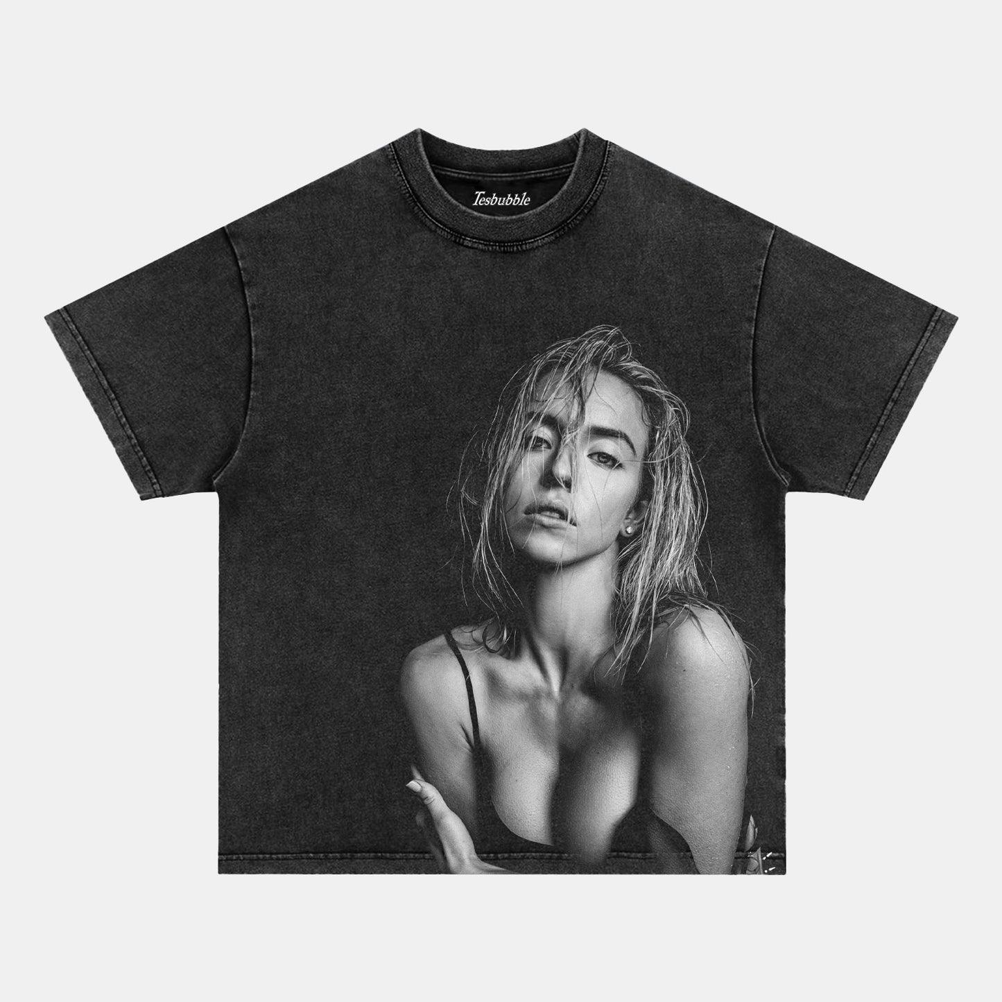 SYDNEY SWEENEY W29 TEE