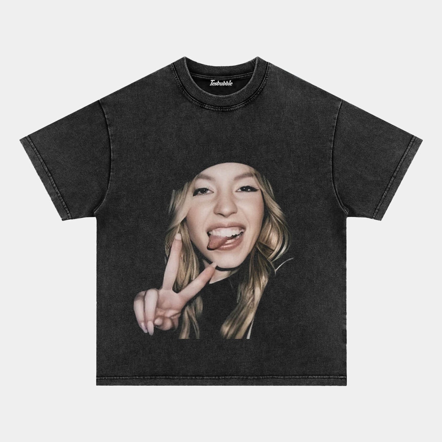 SYDNEY SWEENEY W18 TEE