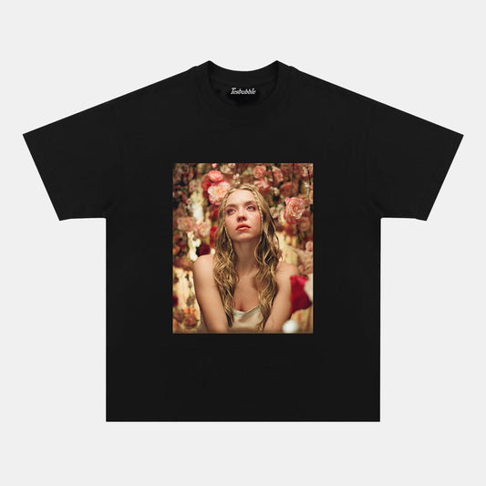 SYDNEY SWEENEY W12 TEE